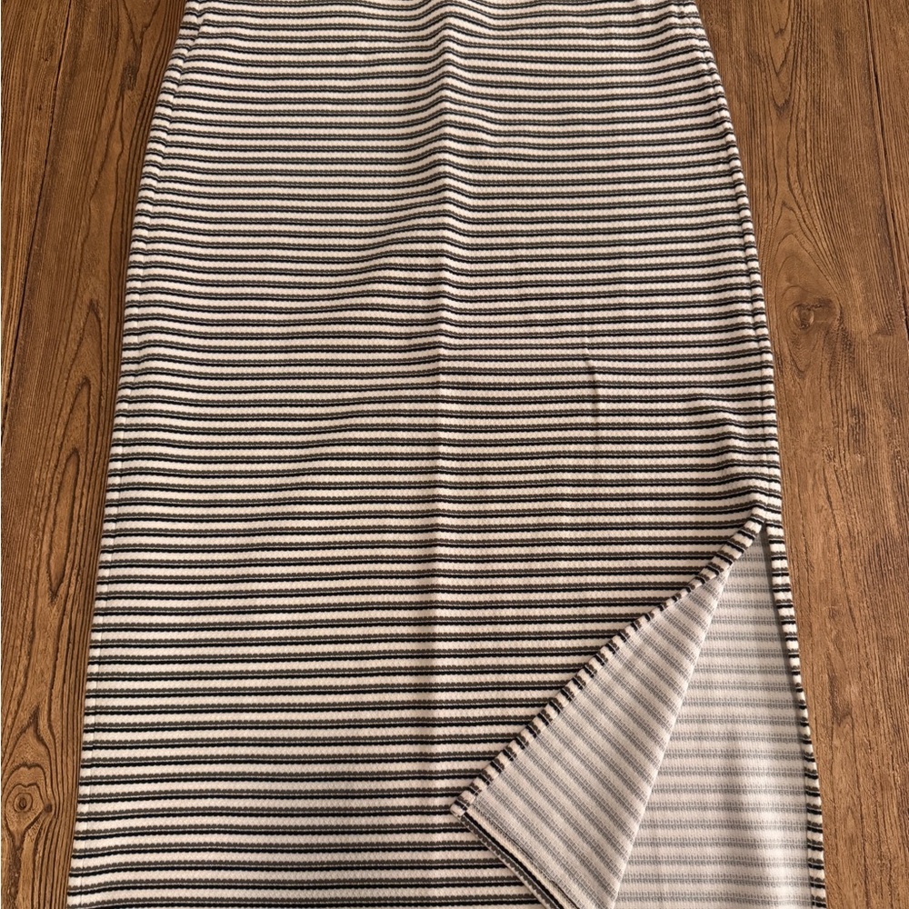 LOFT Black and White Striped Pencil Skirt